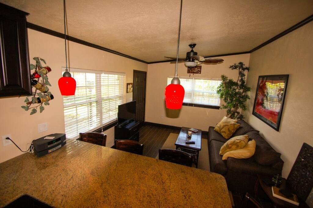 Tahitian Cottage - Heated Pool Walk To The Beach Cocoa Beach Bagian luar foto
