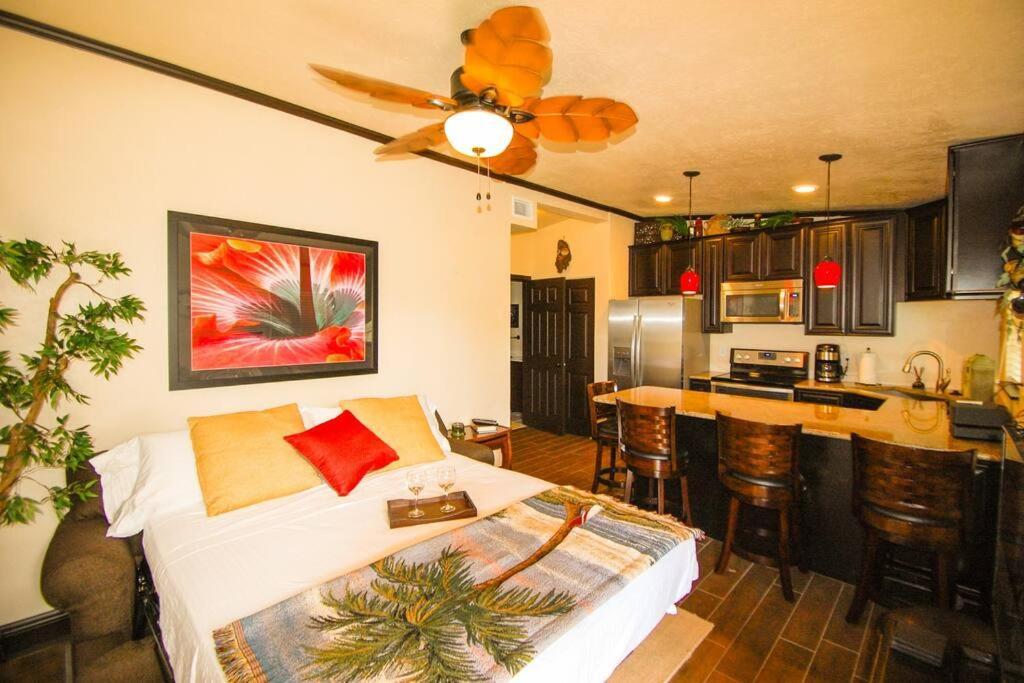 Tahitian Cottage - Heated Pool Walk To The Beach Cocoa Beach Bagian luar foto
